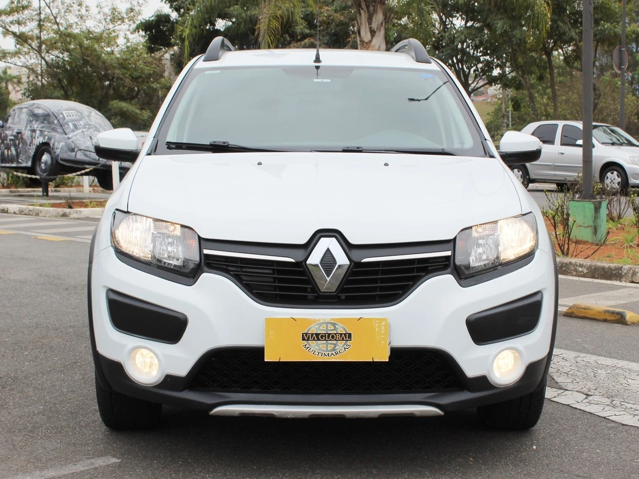 RENAULT SANDERO