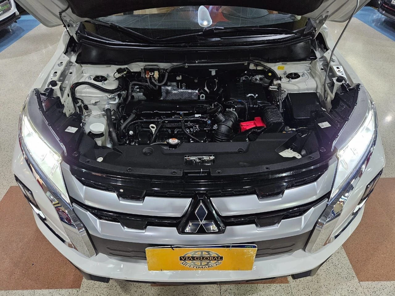 MITSUBISHI OUTLANDER SPORT