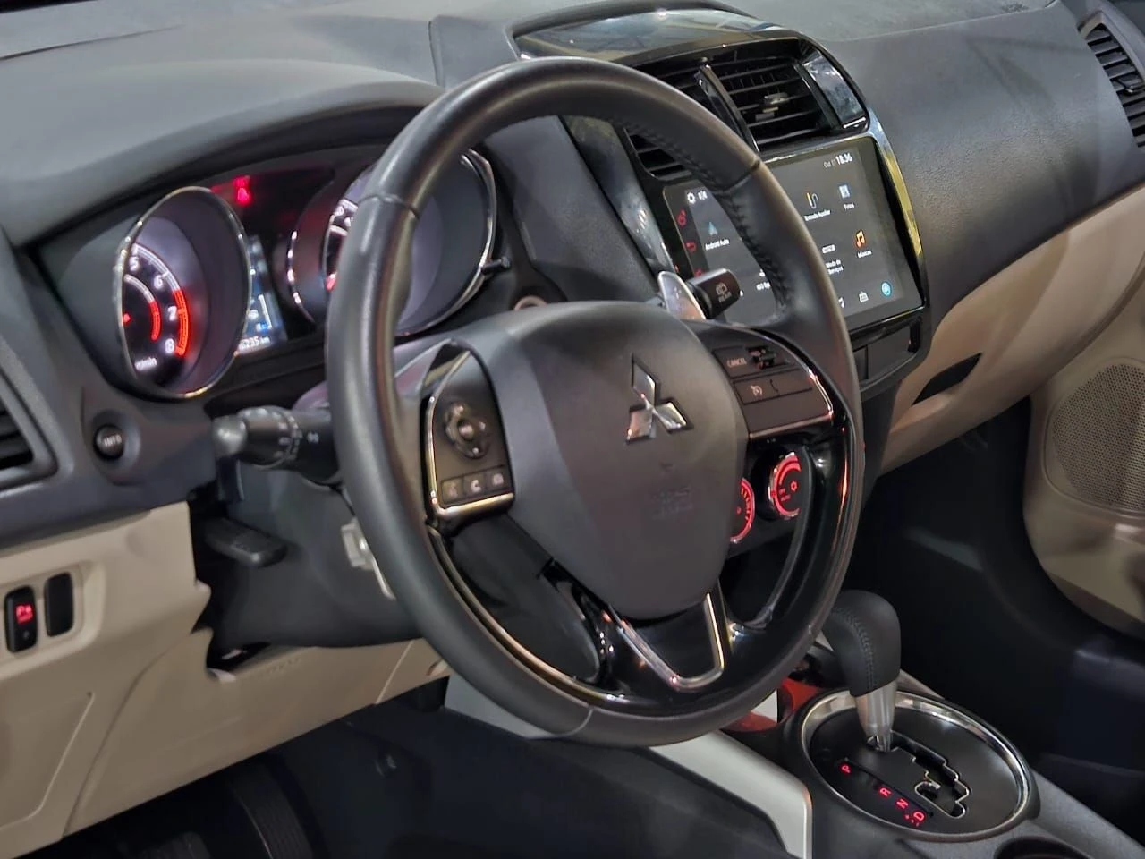 MITSUBISHI OUTLANDER SPORT