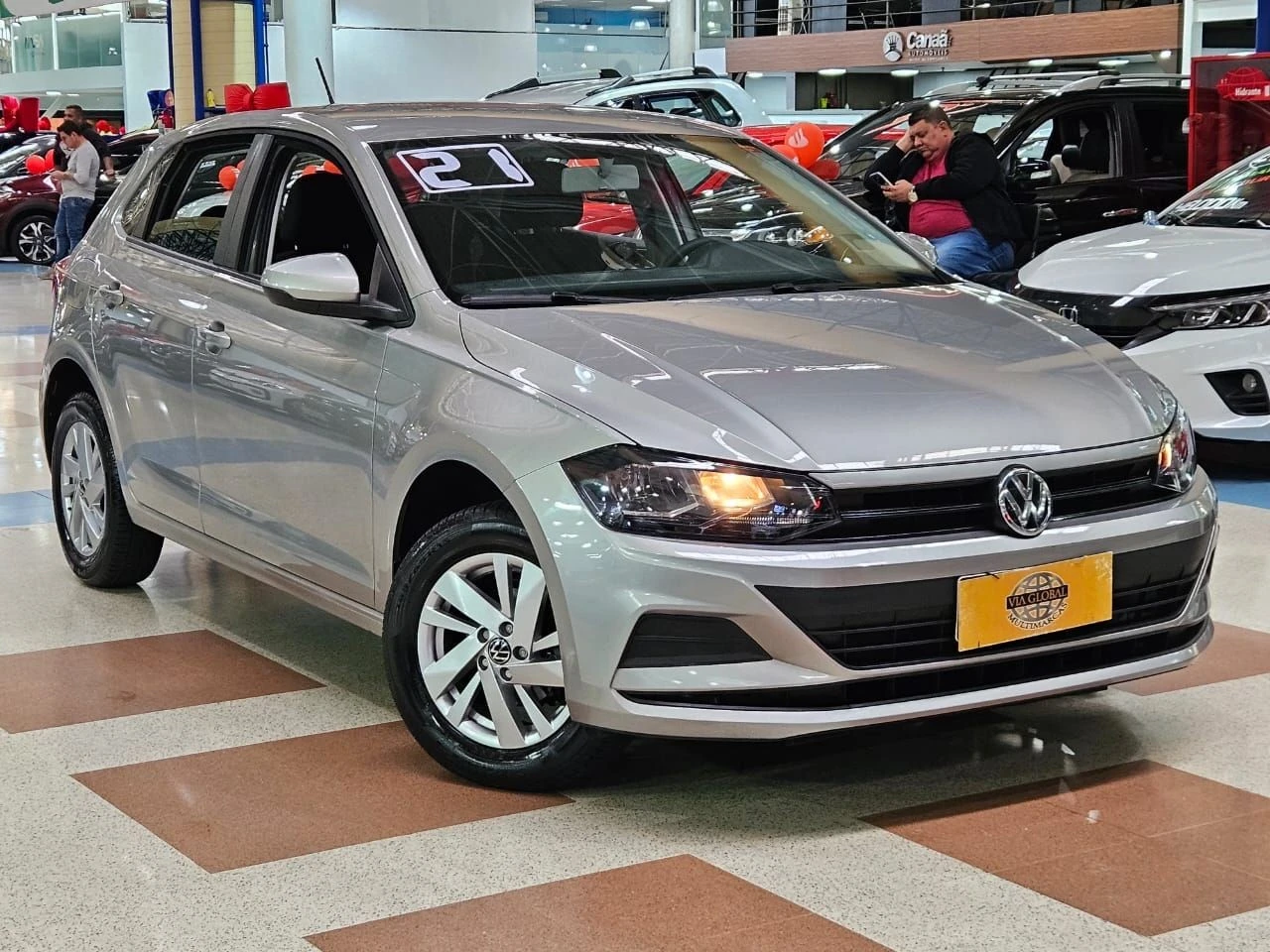 VOLKSWAGEN POLO