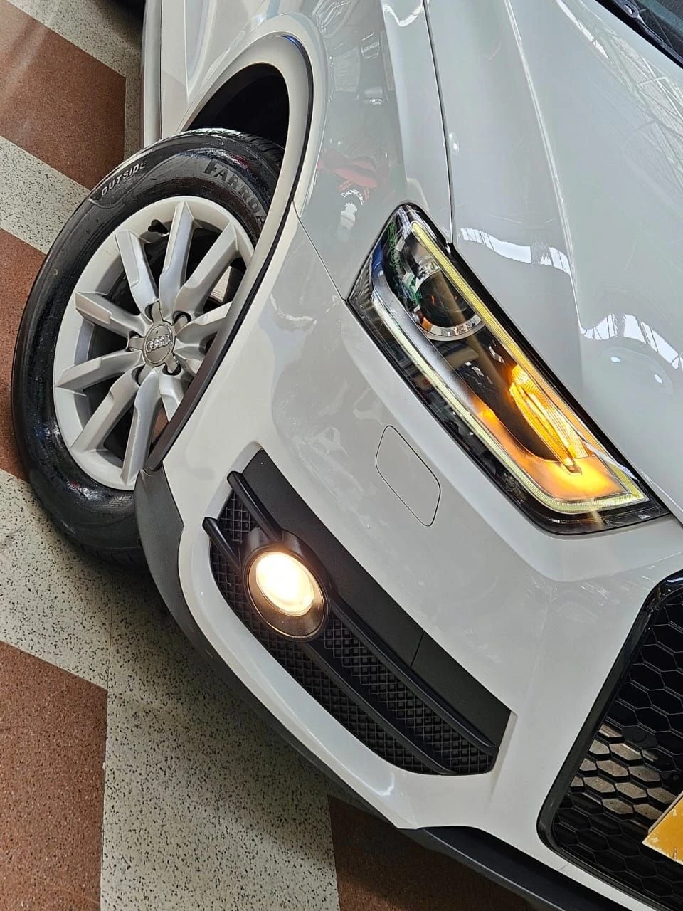 AUDI Q3