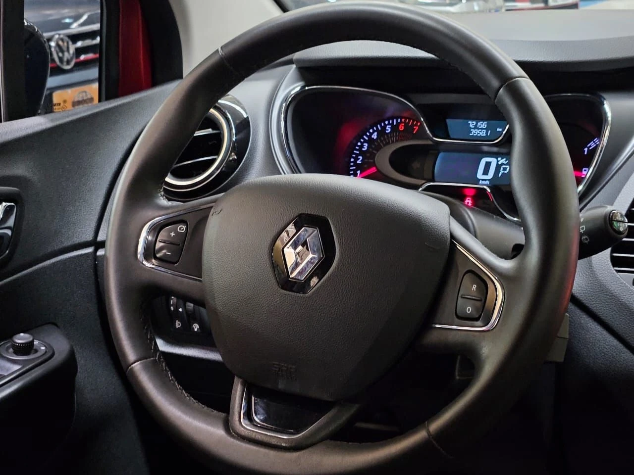 RENAULT CAPTUR