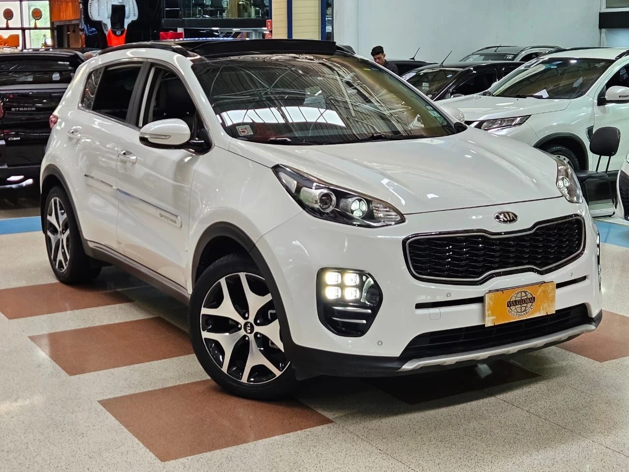 KIA SPORTAGE