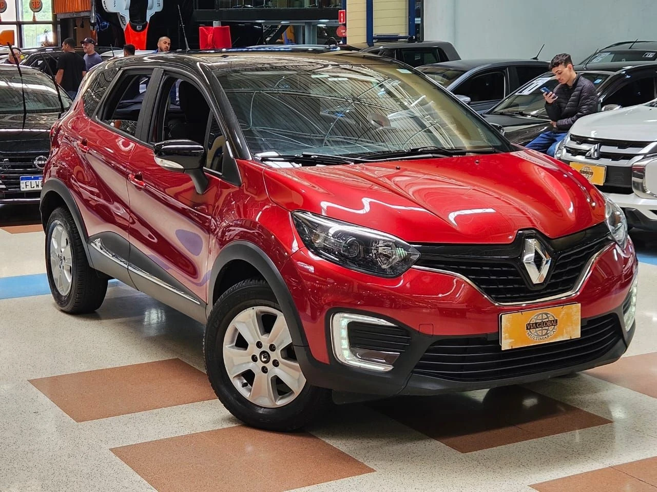 RENAULT CAPTUR