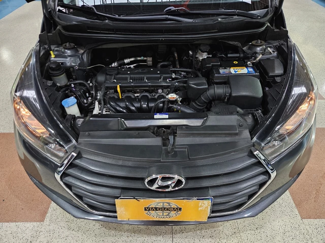HYUNDAI HB20