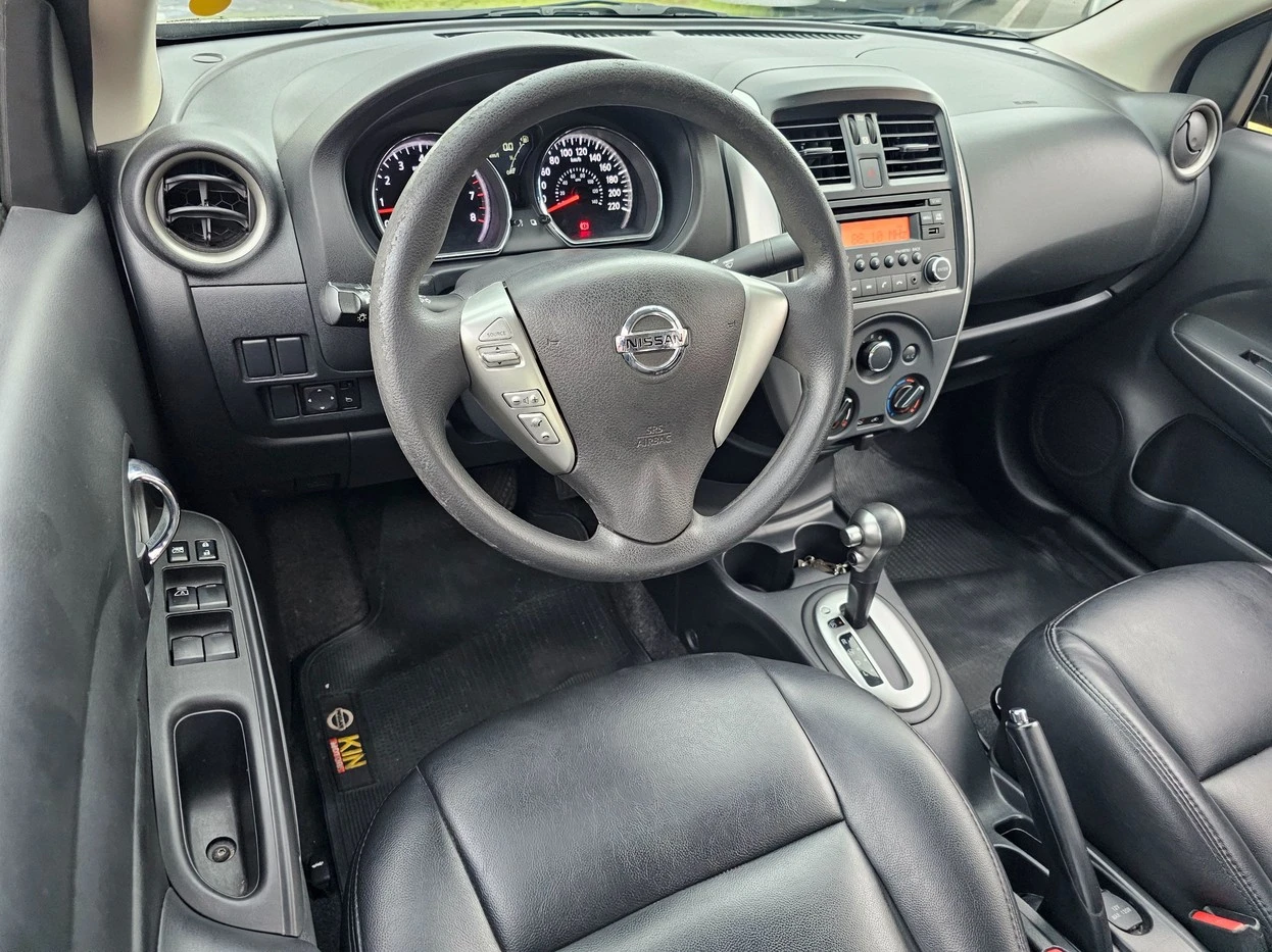 NISSAN VERSA