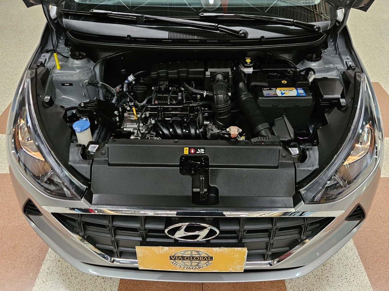 HYUNDAI HB20