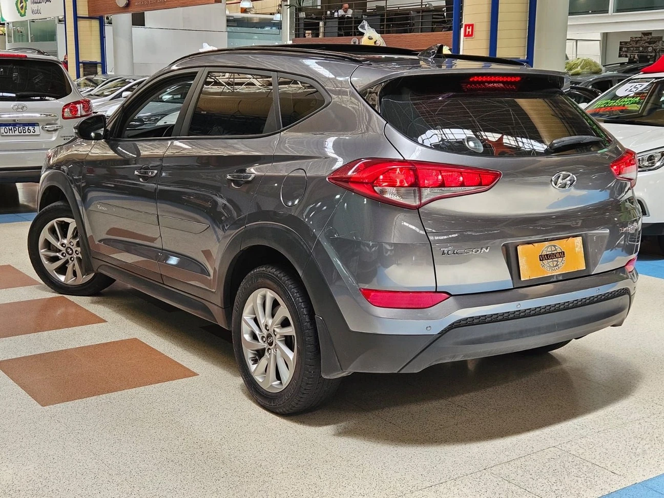 HYUNDAI TUCSON