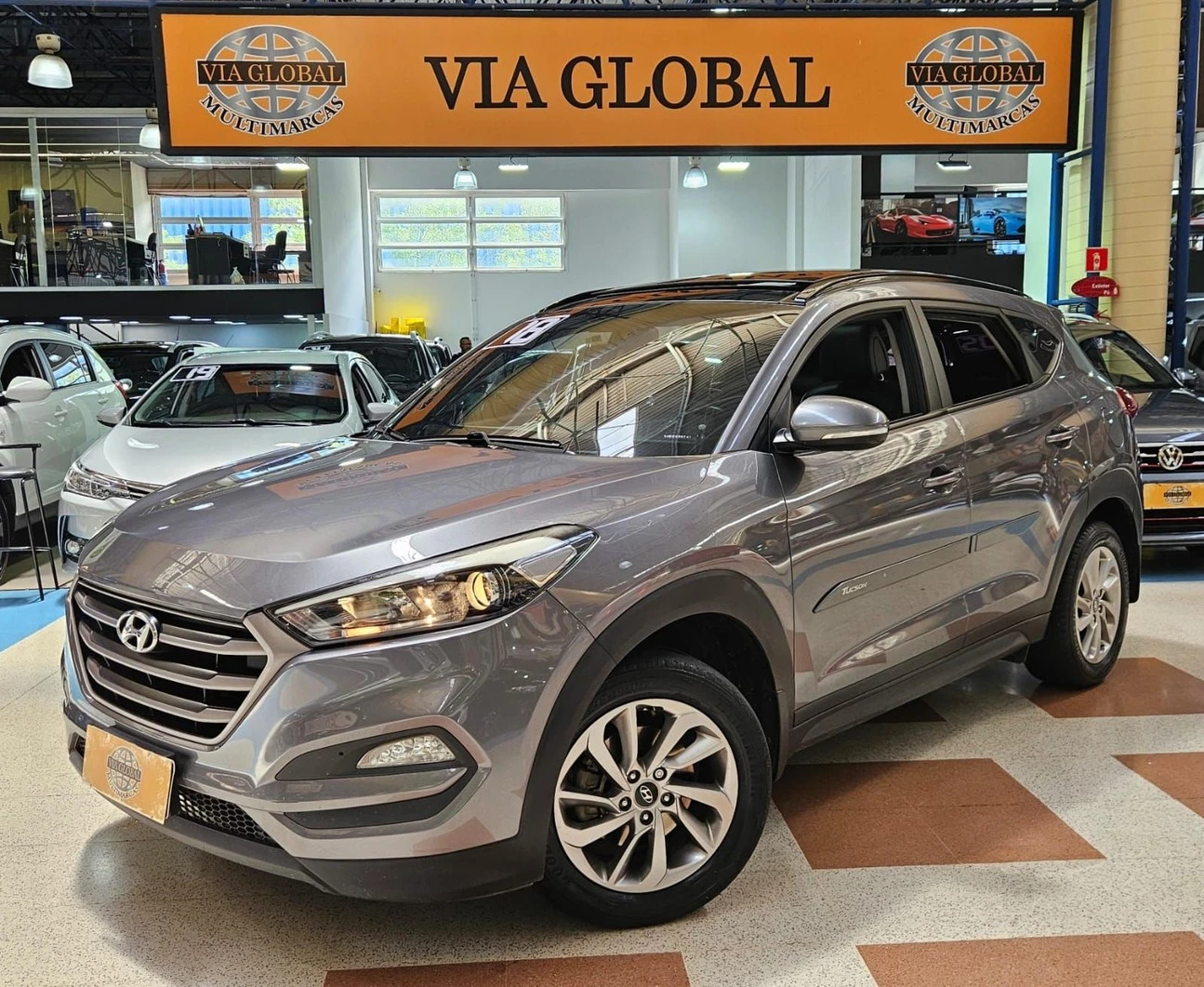 HYUNDAI TUCSON