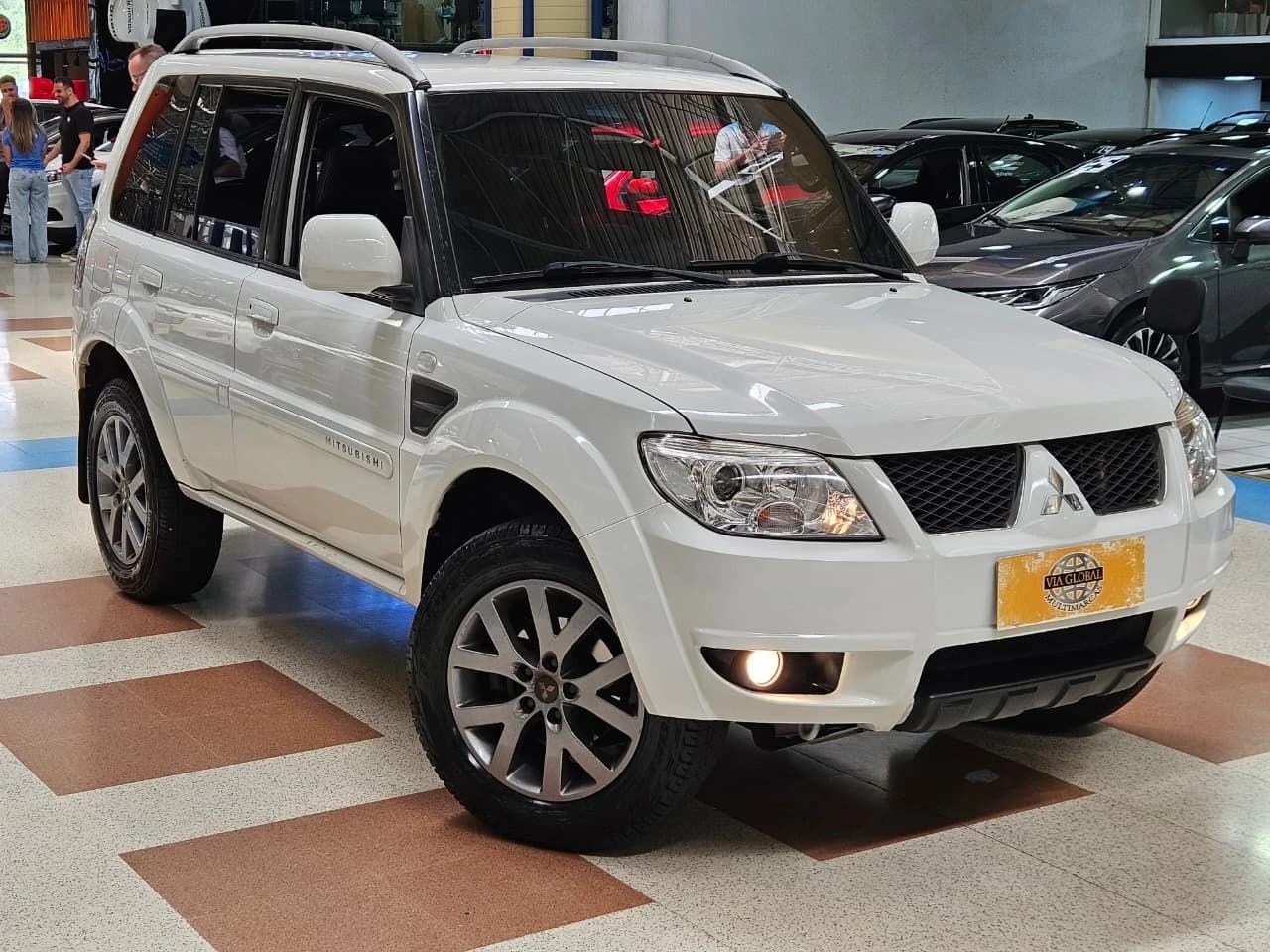 MITSUBISHI PAJERO TR4
