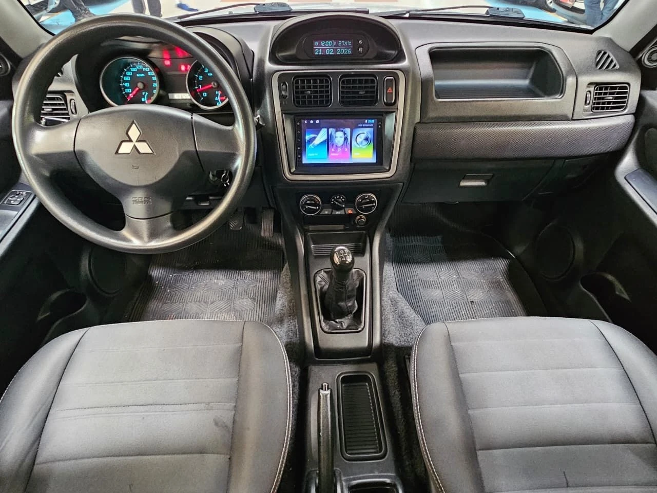 MITSUBISHI PAJERO TR4