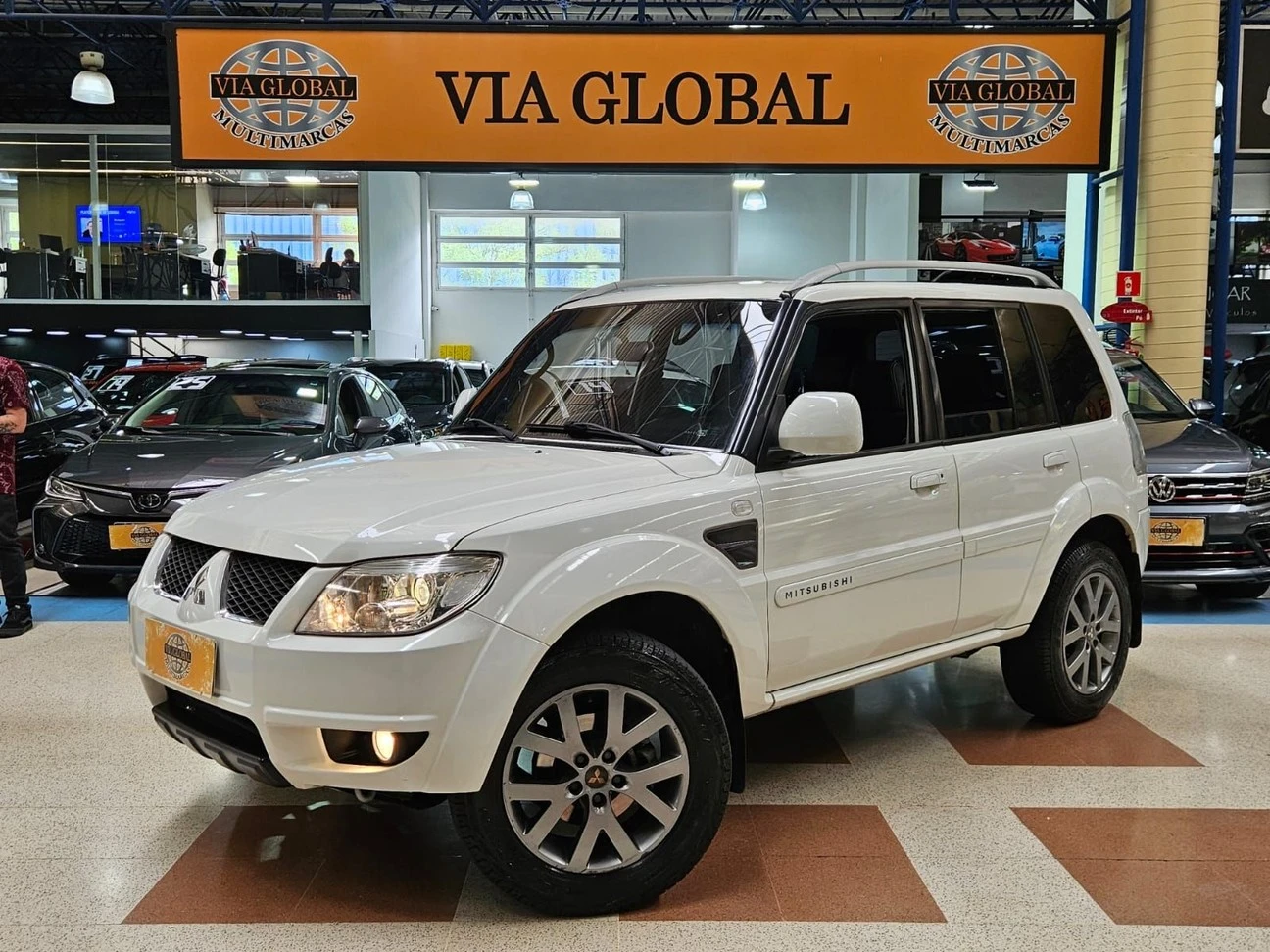 MITSUBISHI PAJERO TR4