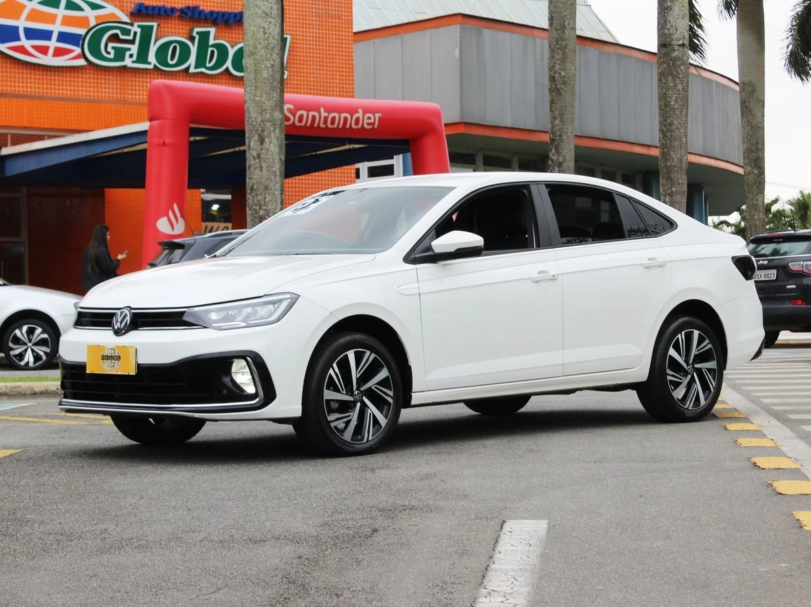 VOLKSWAGEN VIRTUS