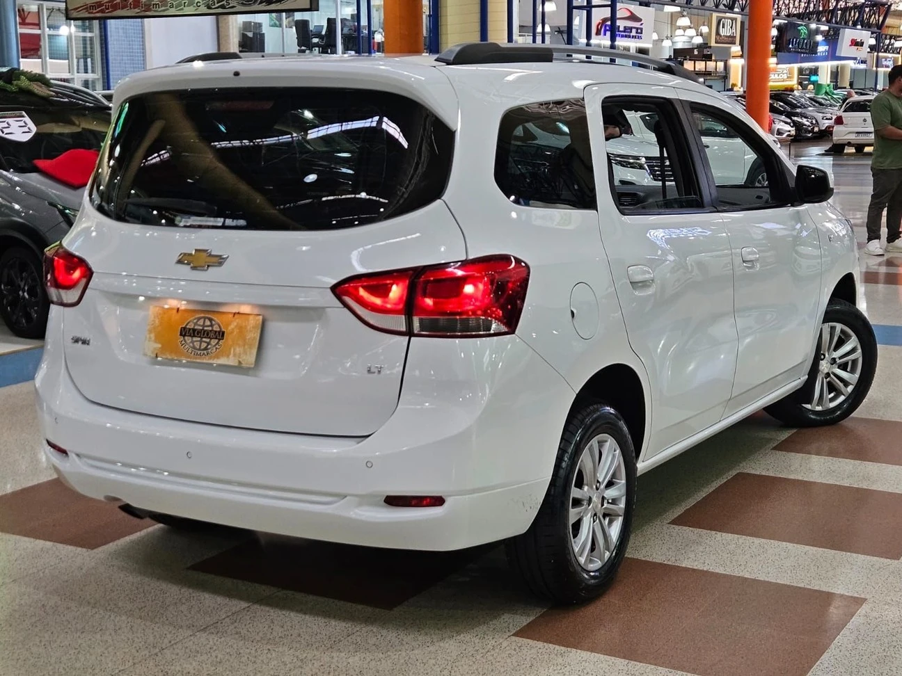 CHEVROLET SPIN