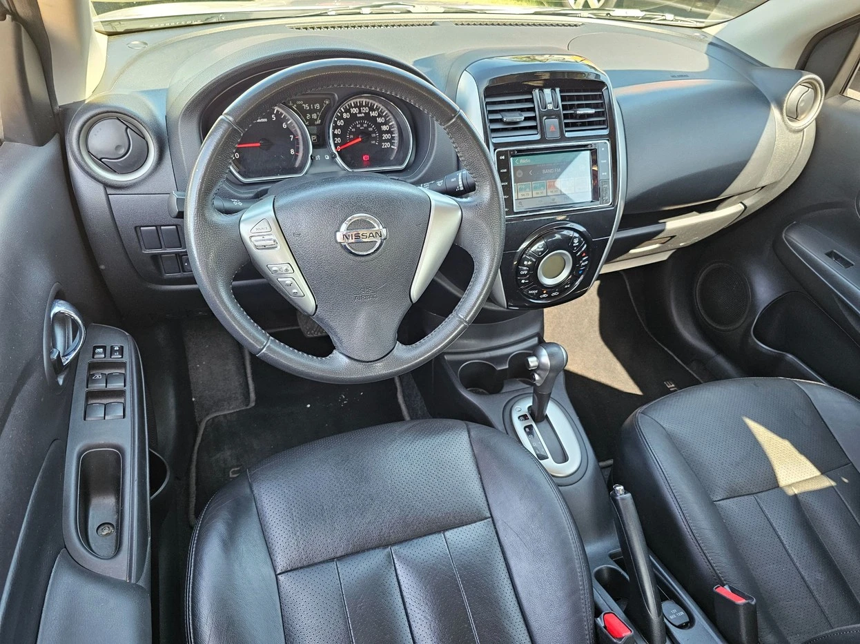 NISSAN VERSA
