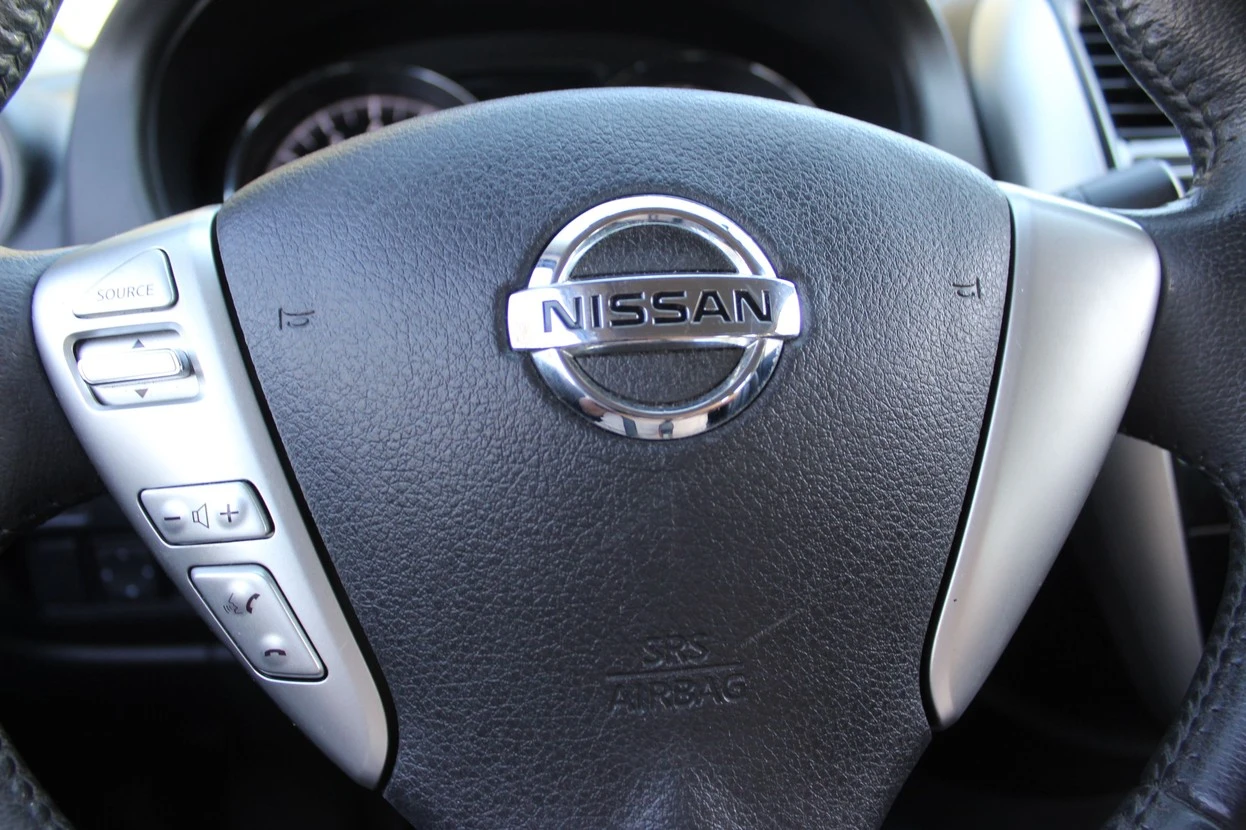 NISSAN VERSA