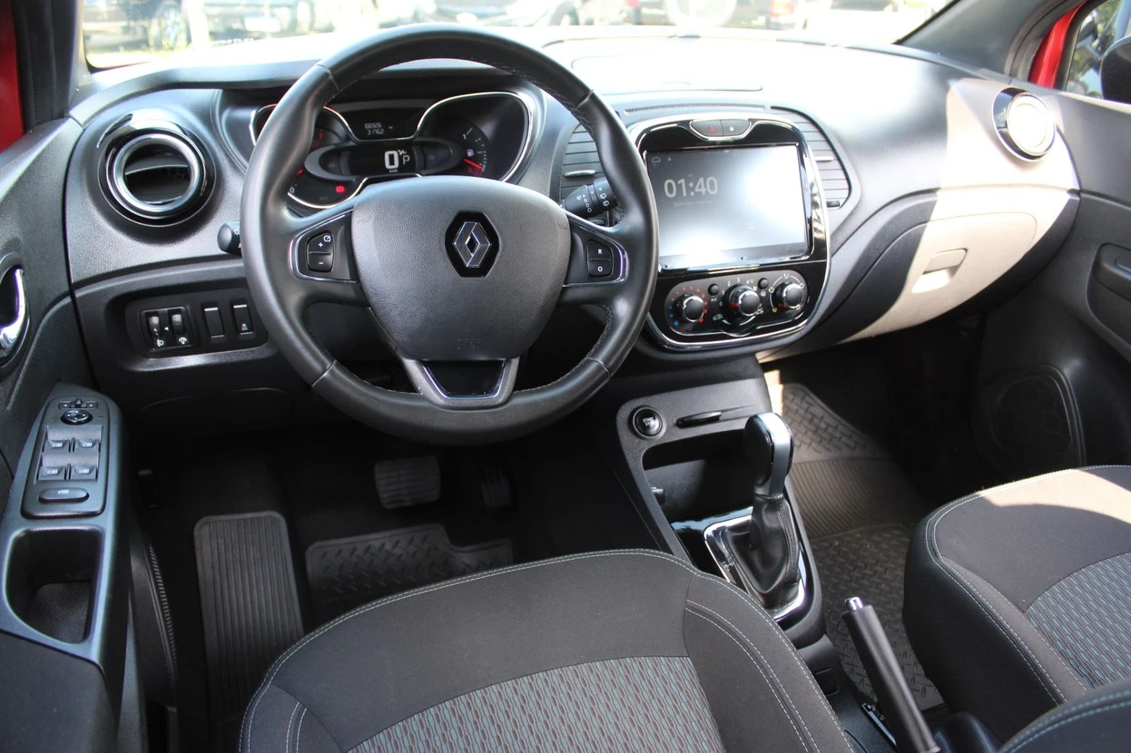 RENAULT CAPTUR