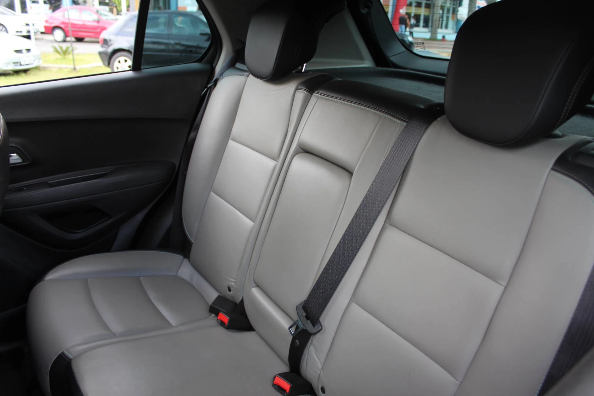 CHEVROLET TRACKER