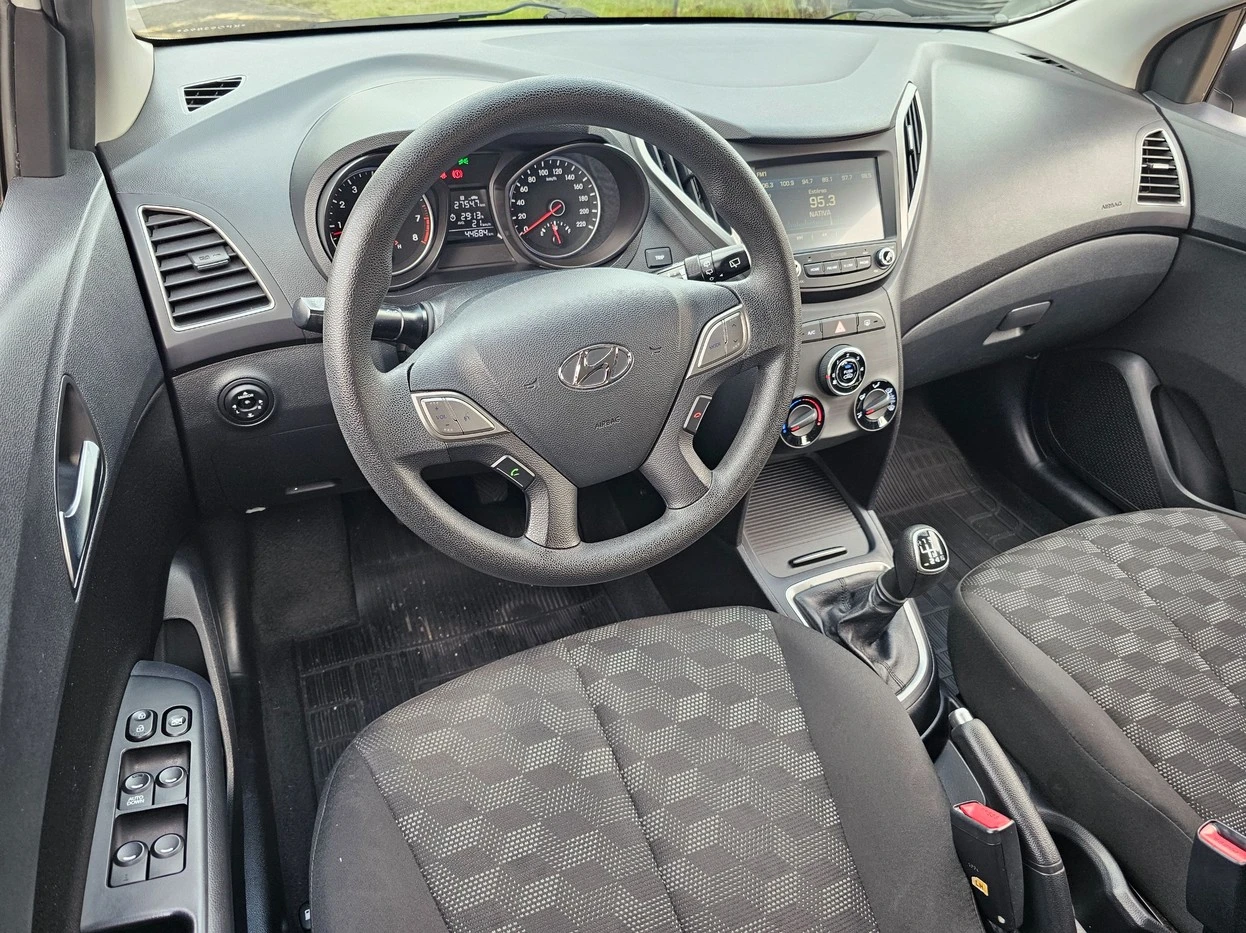 HYUNDAI HB20