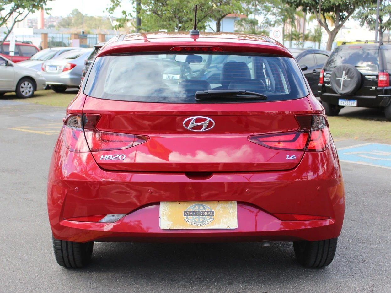 HYUNDAI HB20