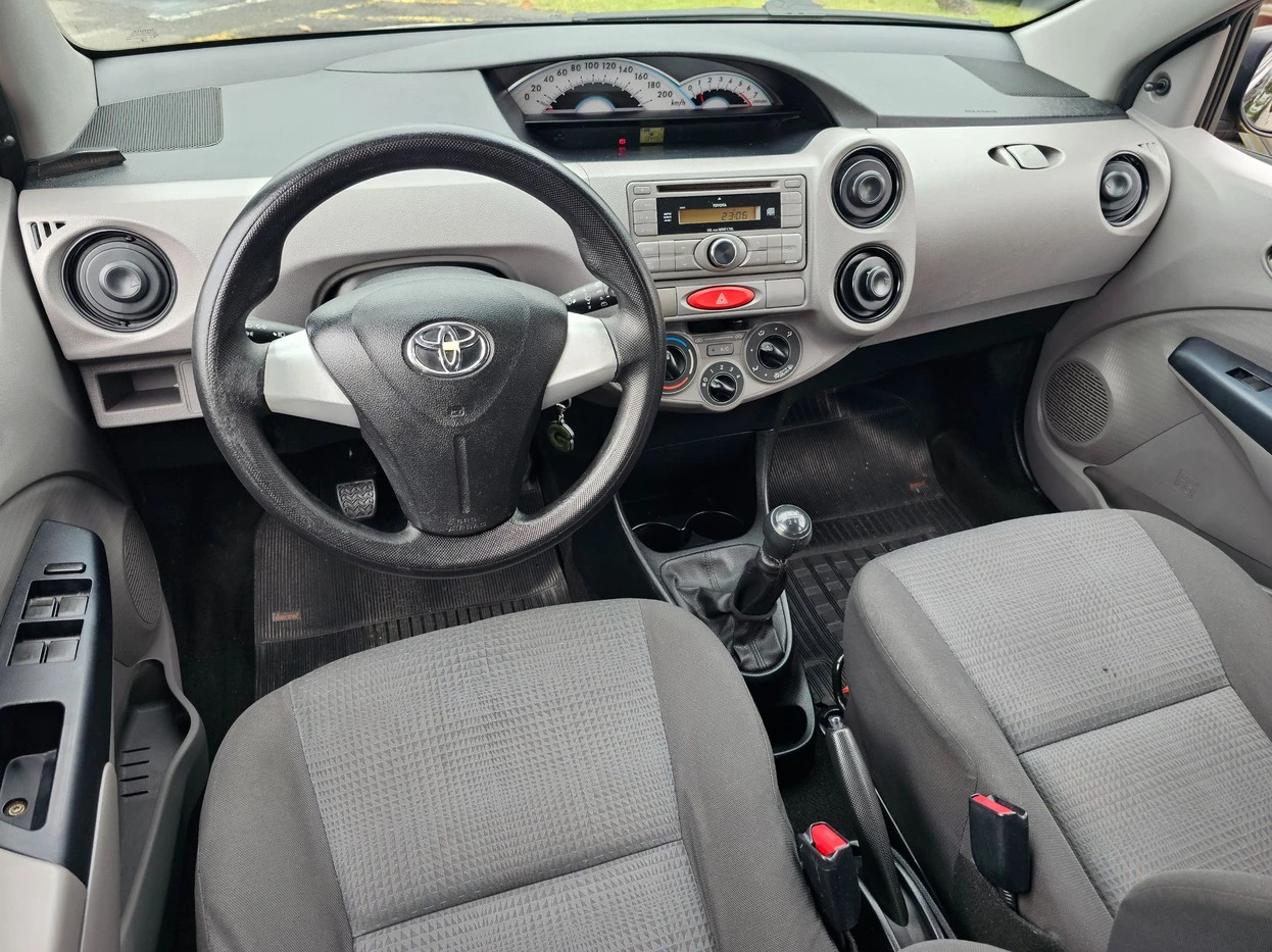 TOYOTA ETIOS