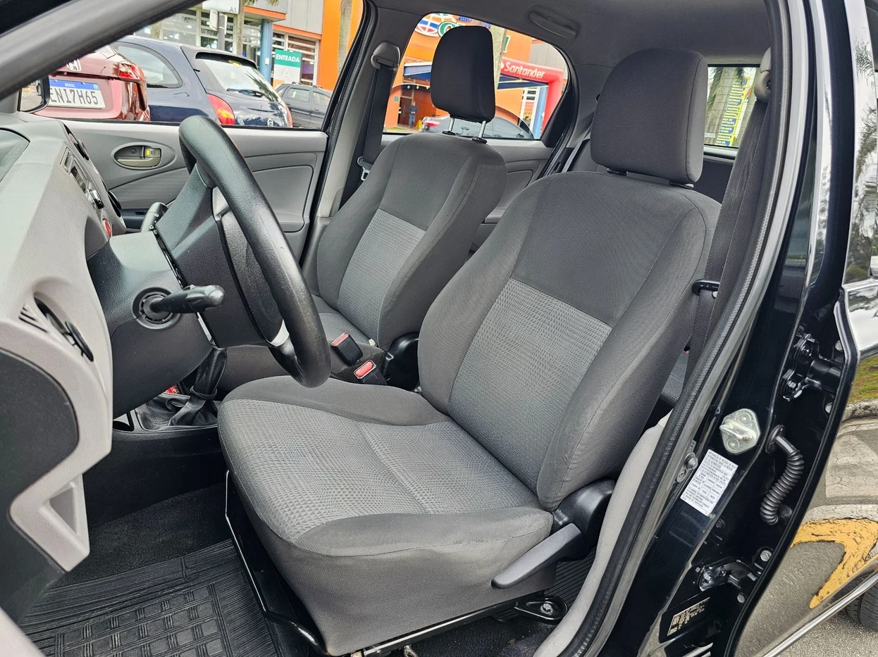 TOYOTA ETIOS