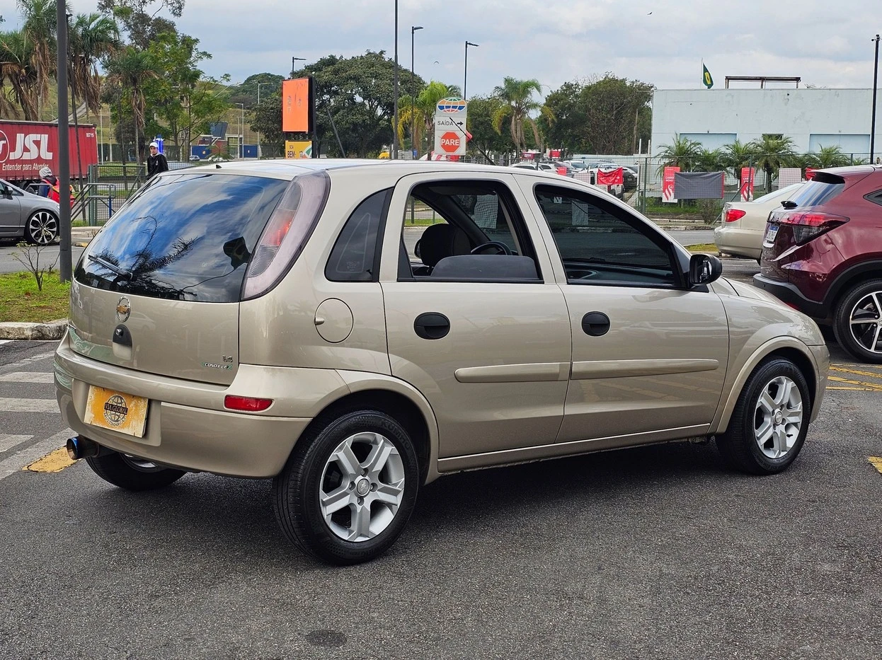 CHEVROLET CORSA
