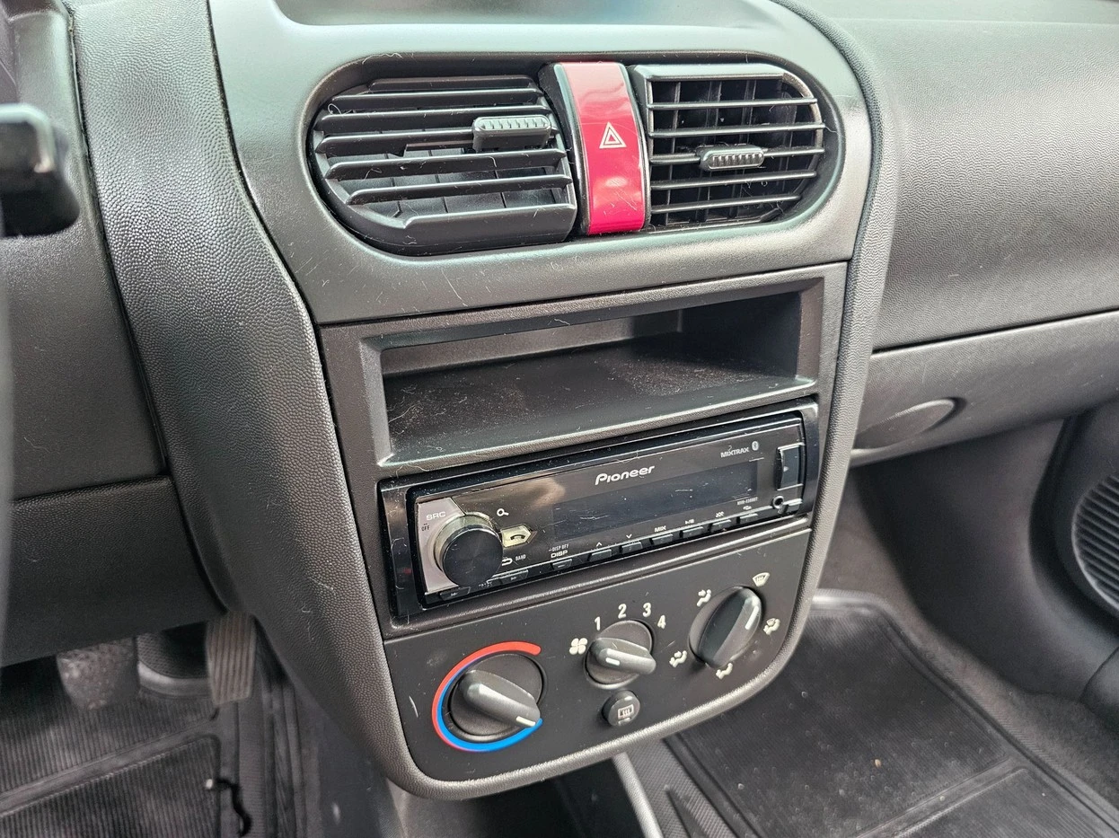 CHEVROLET CORSA