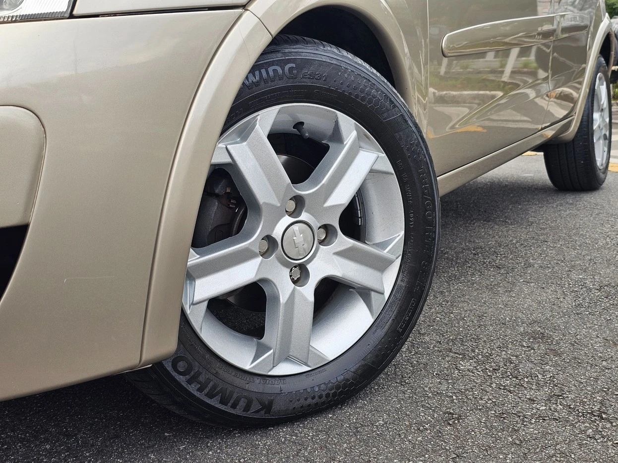 CHEVROLET CORSA