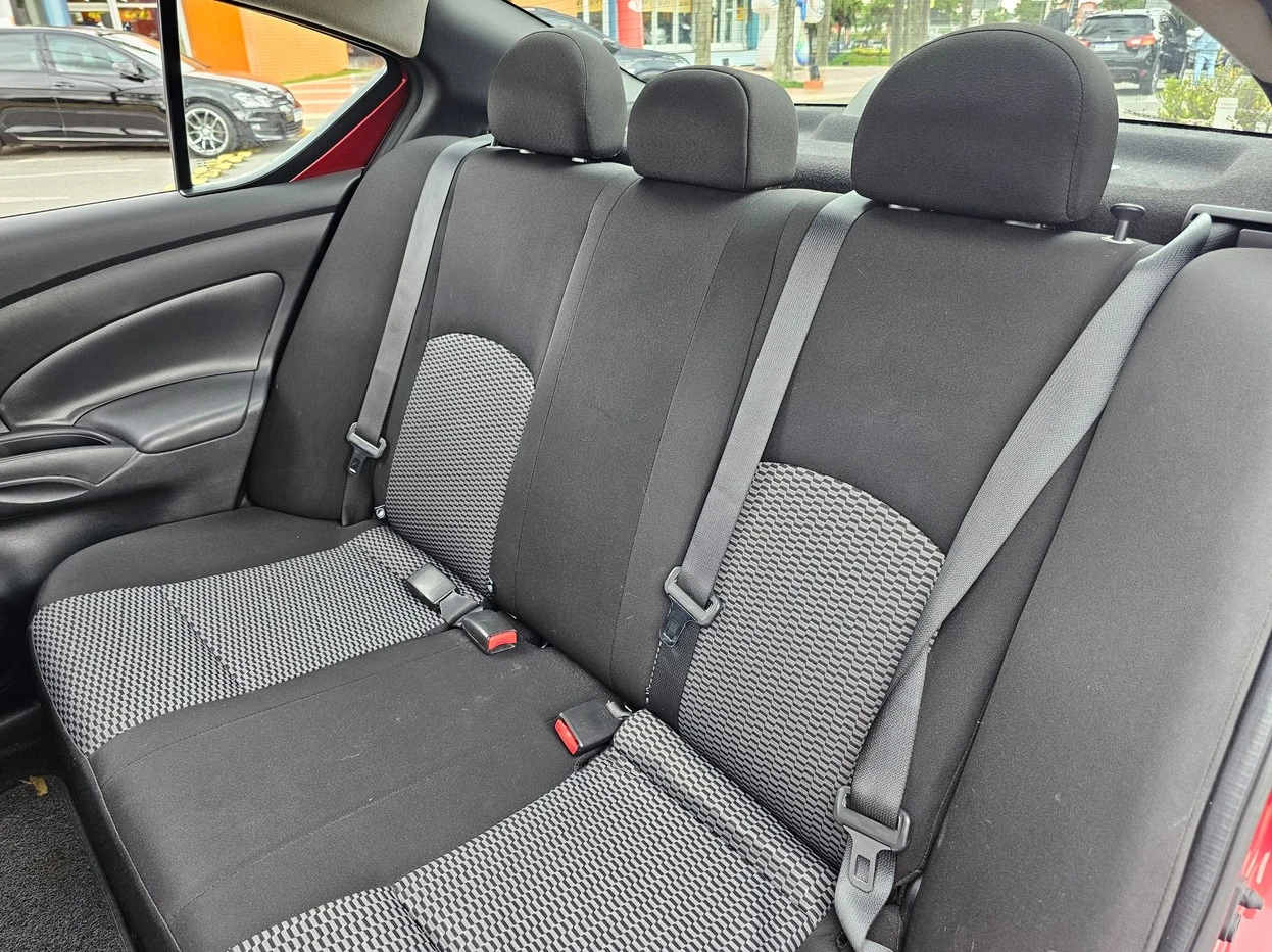 NISSAN VERSA