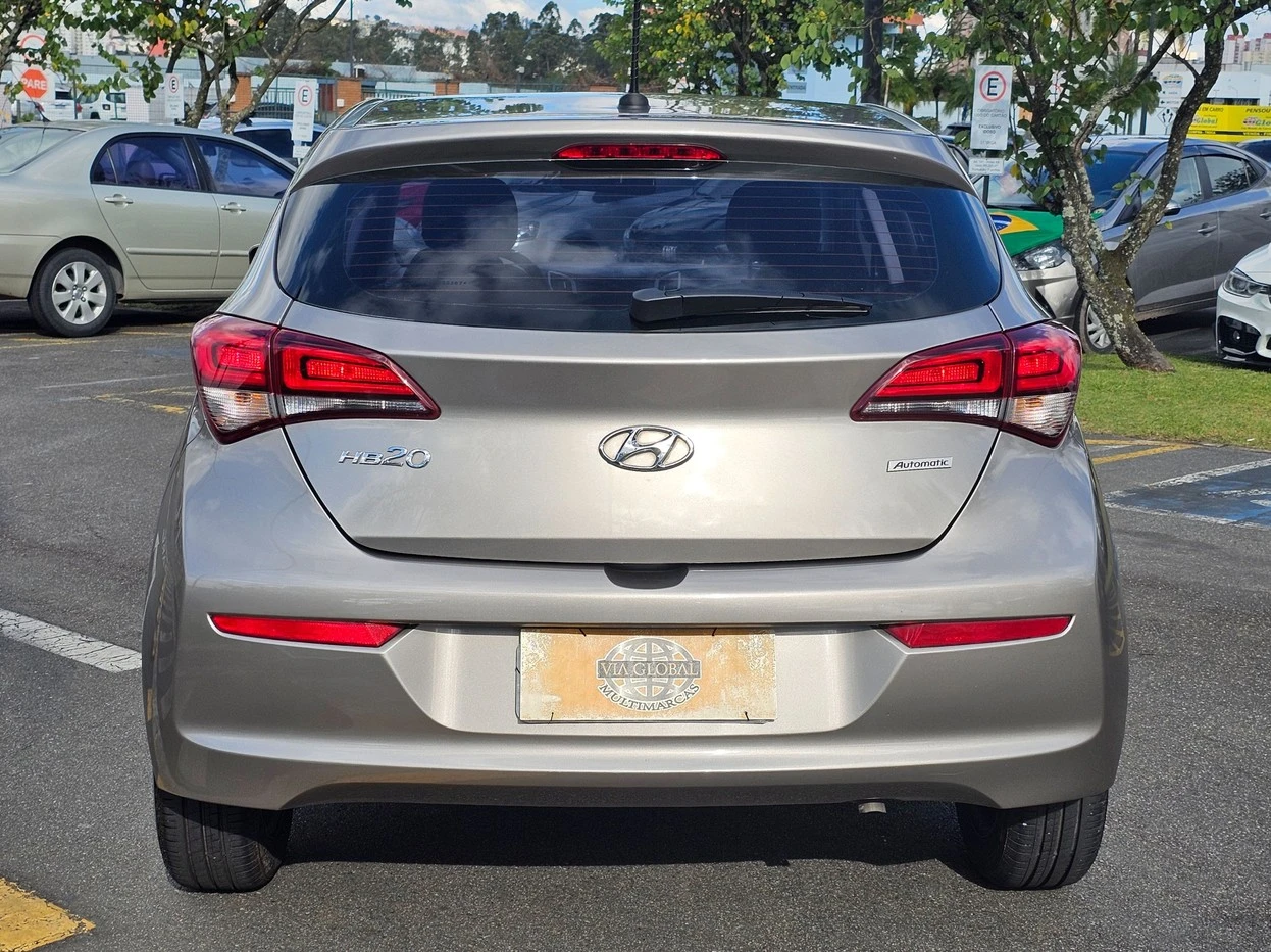 HYUNDAI HB20