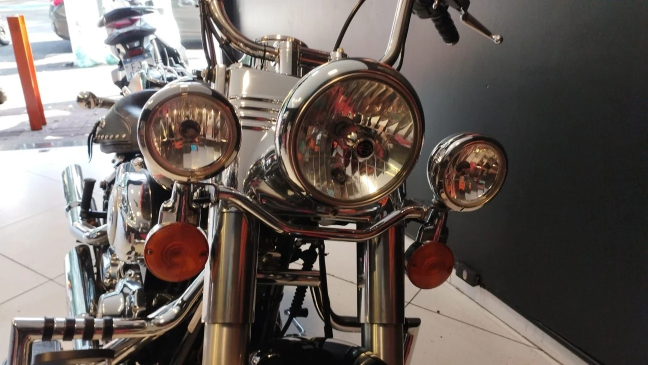 HARLEY-DAVIDSON HERITAGE SOFTAIL CUSTOM