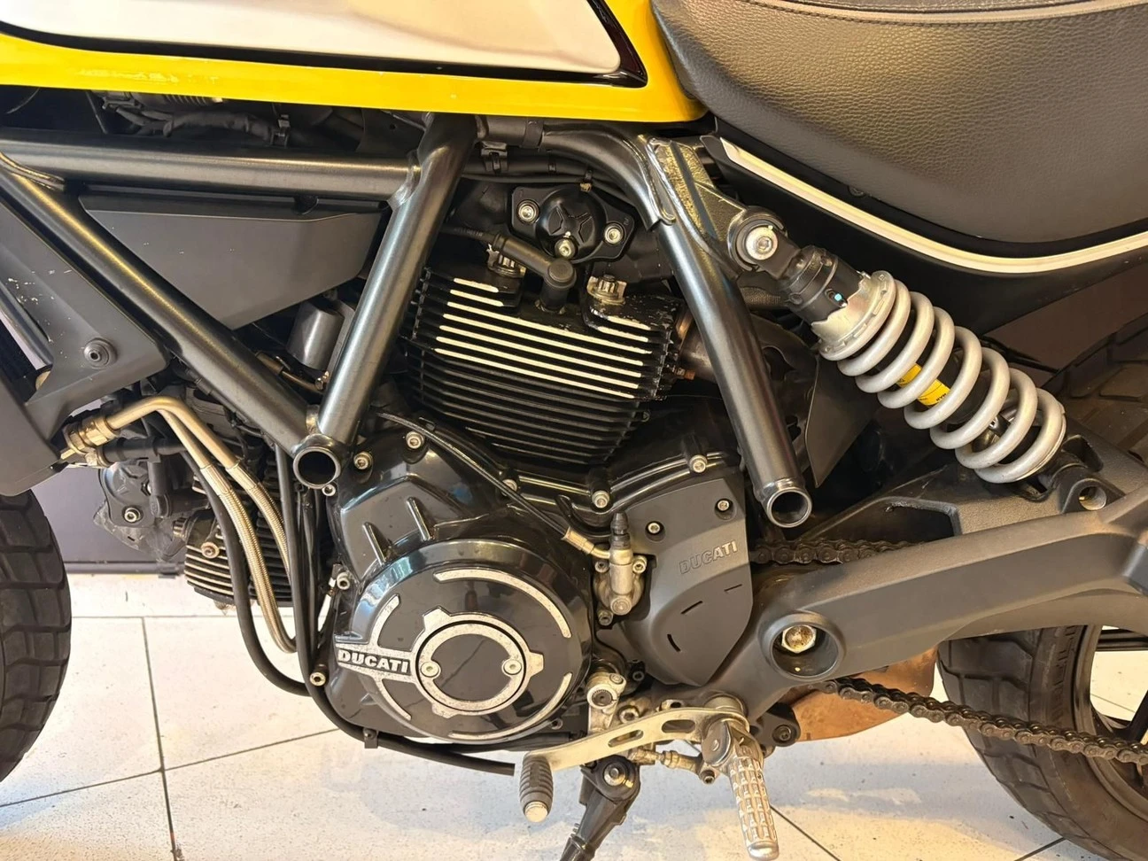 DUCATI SCRAMBLER ICON
