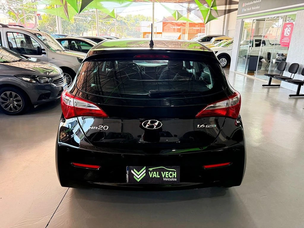 HYUNDAI HB20
