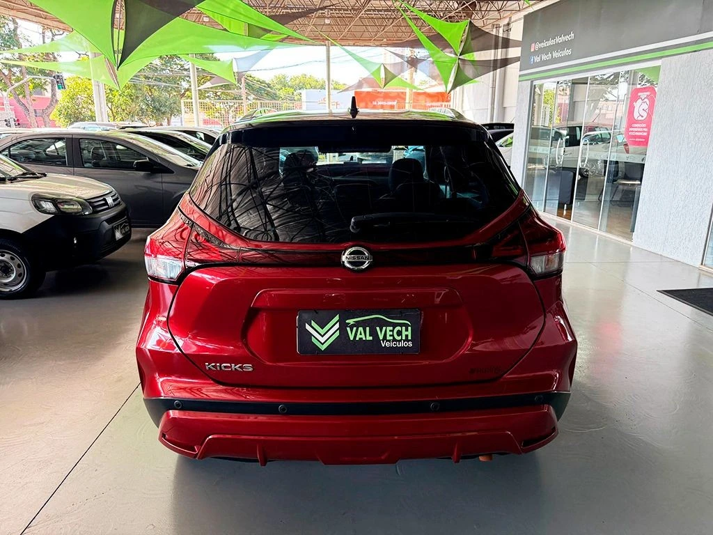NISSAN KICKS