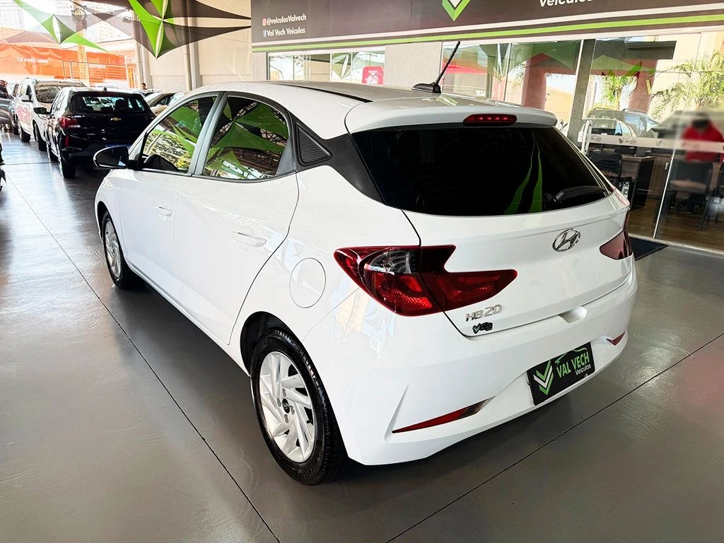 HYUNDAI HB20