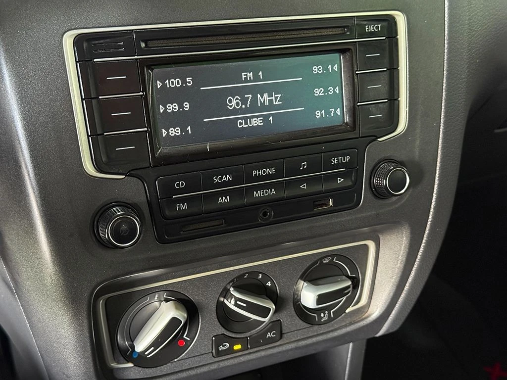 VOLKSWAGEN FOX