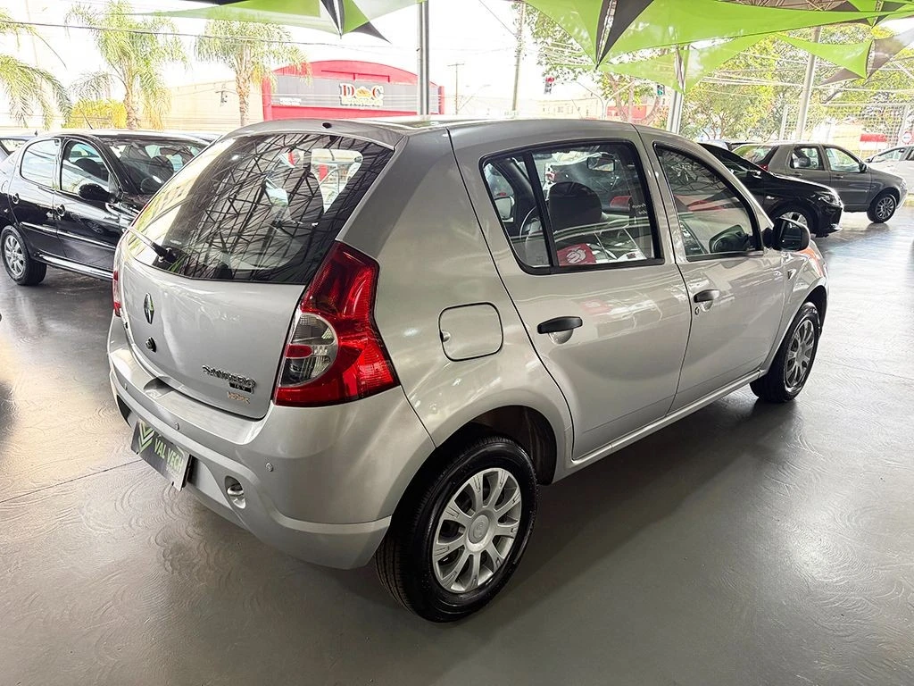 RENAULT SANDERO