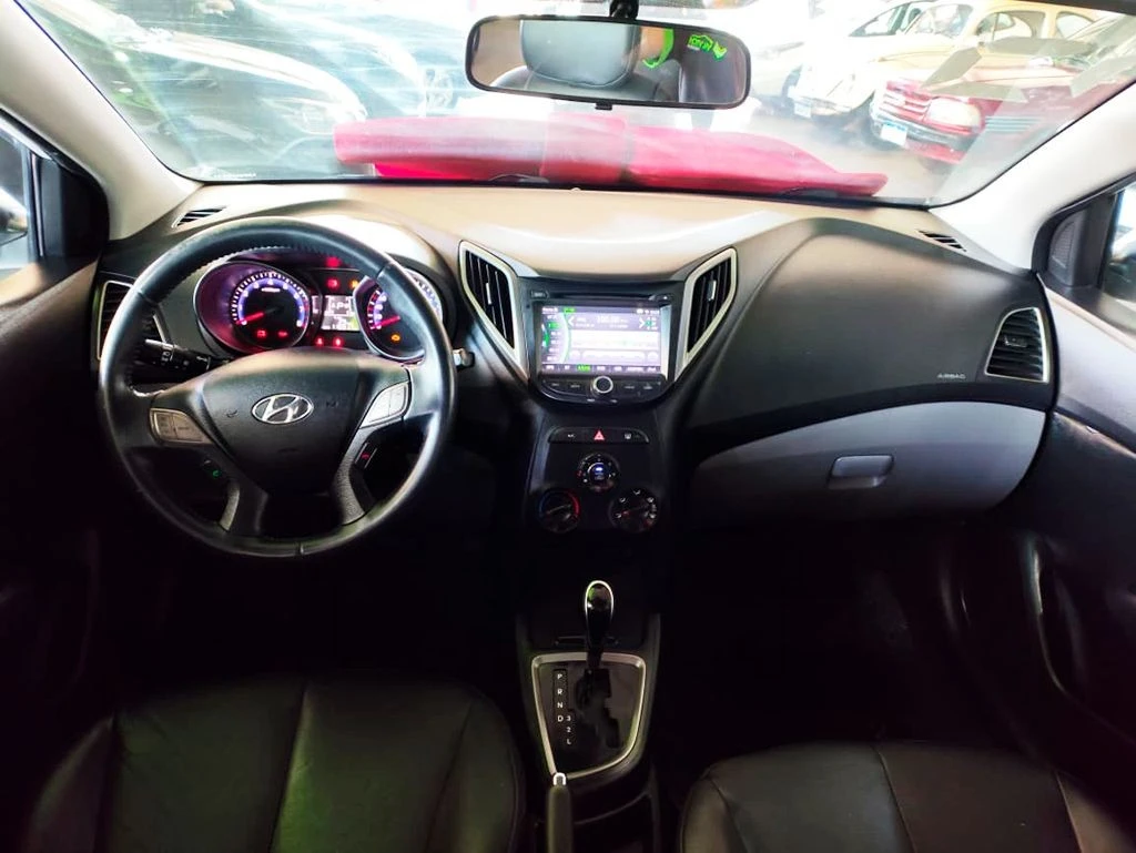 HYUNDAI HB20S