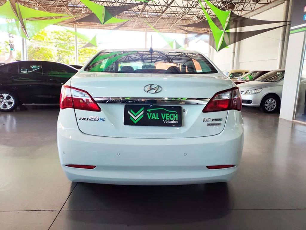 HYUNDAI HB20S