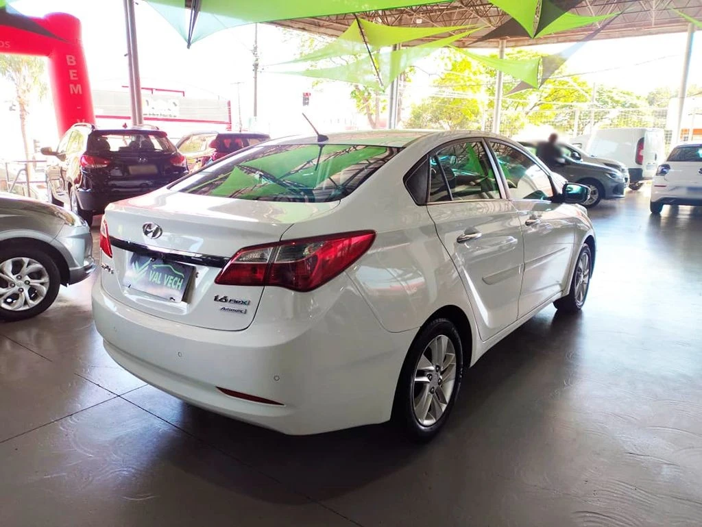 HYUNDAI HB20S