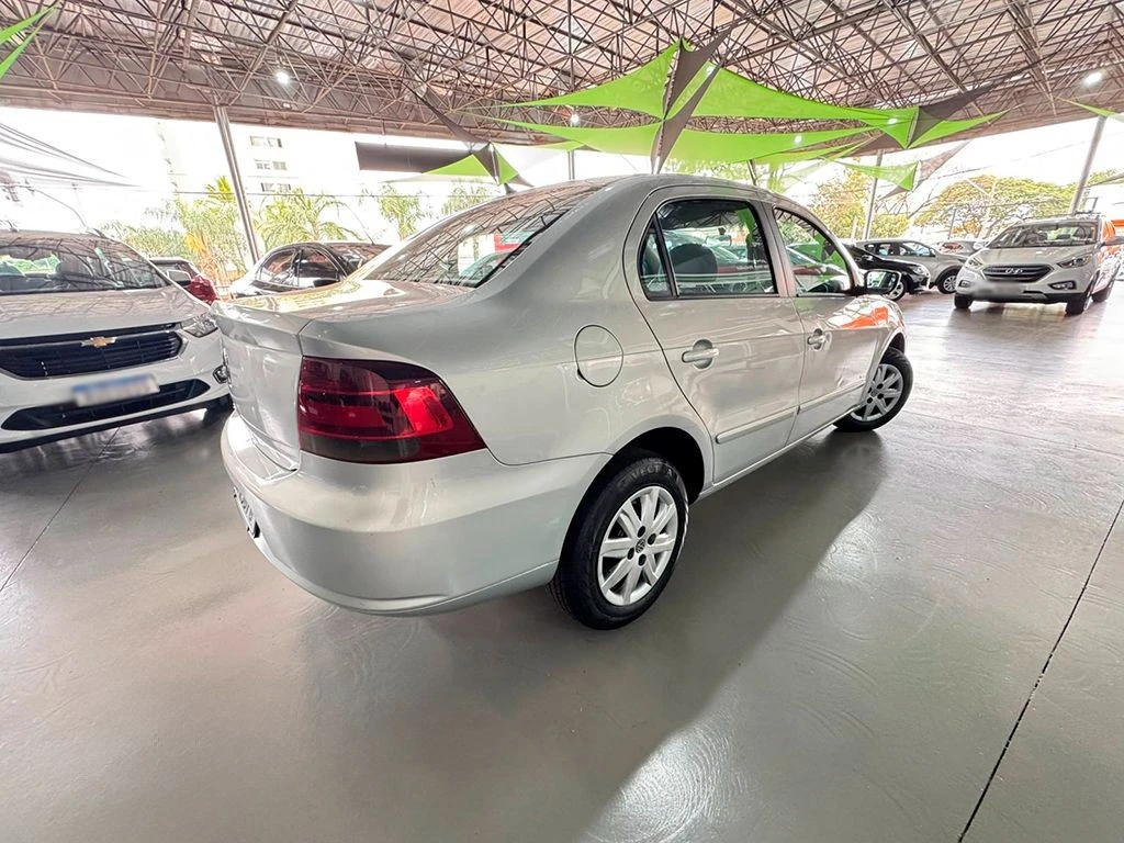 VOLKSWAGEN VOYAGE