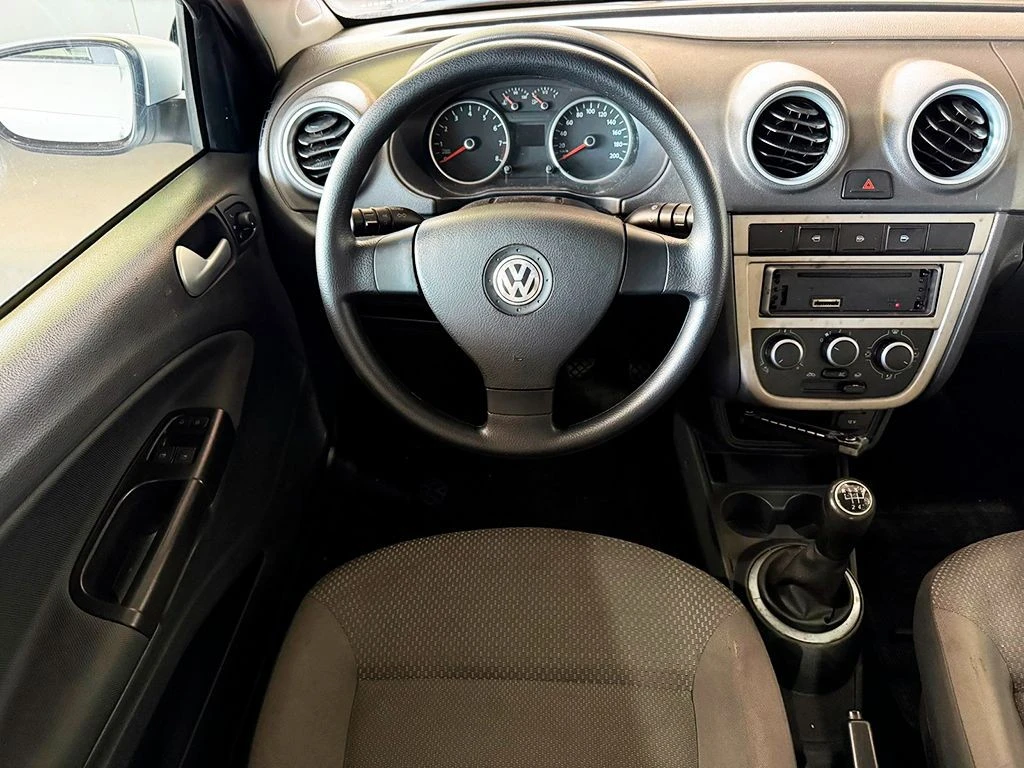 VOLKSWAGEN VOYAGE