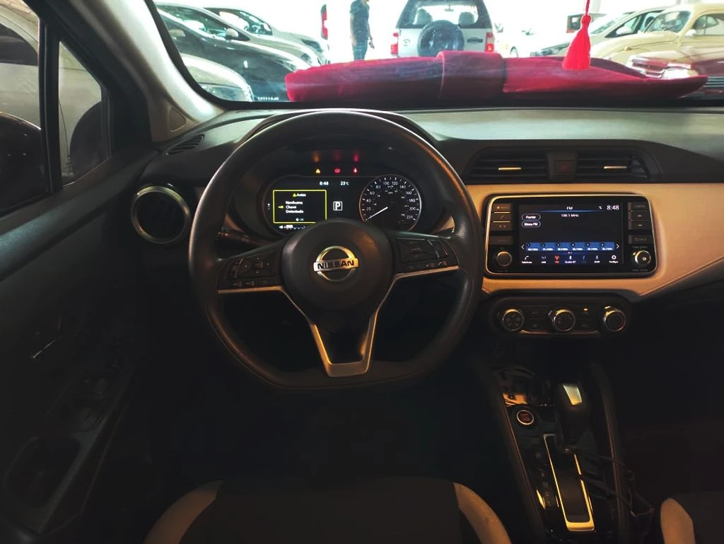 NISSAN VERSA