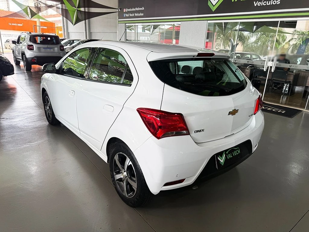 CHEVROLET ONIX
