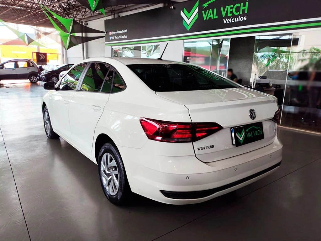 VOLKSWAGEN VIRTUS