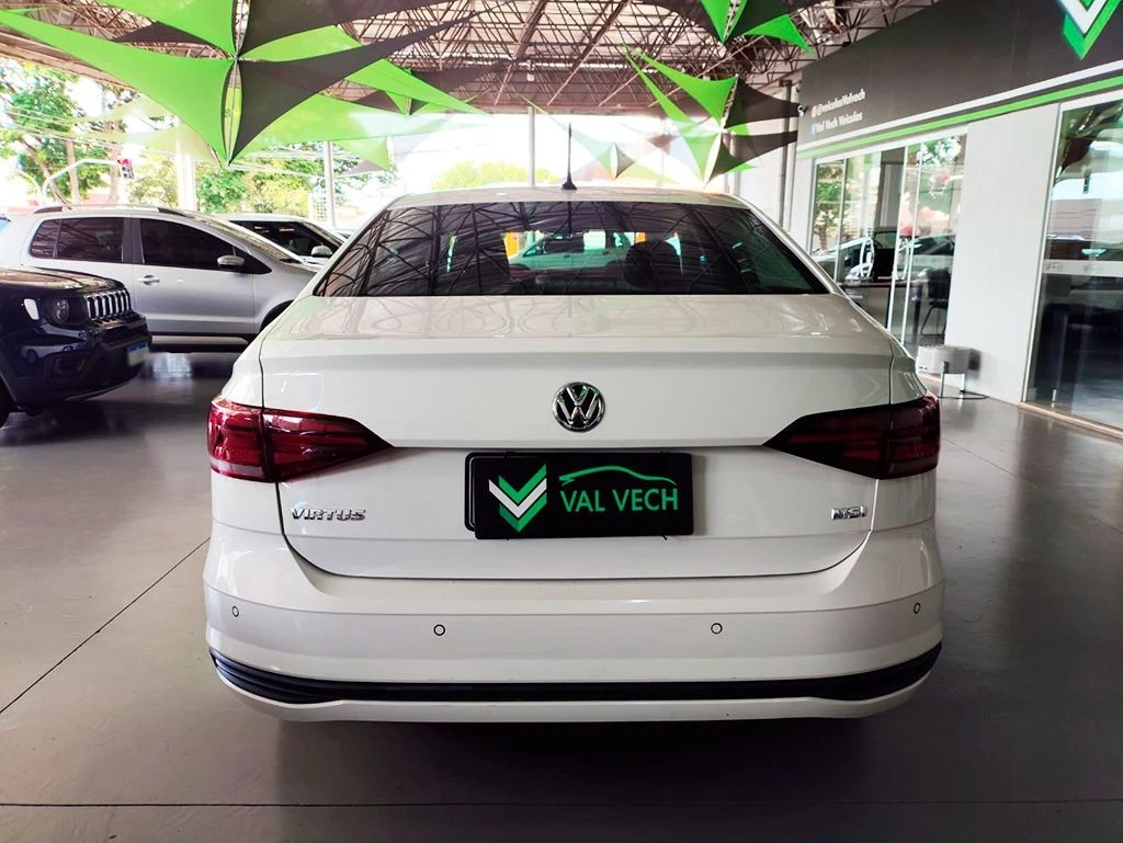 VOLKSWAGEN VIRTUS