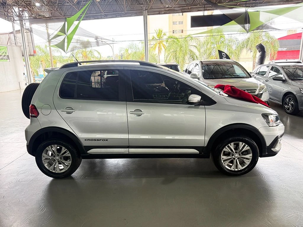 VOLKSWAGEN CROSSFOX