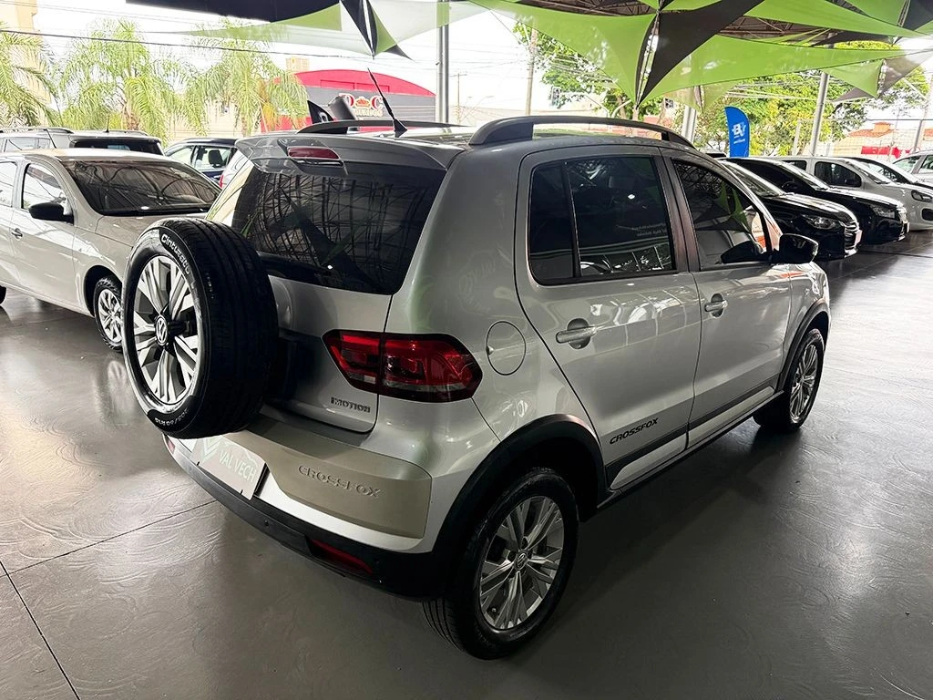 VOLKSWAGEN CROSSFOX