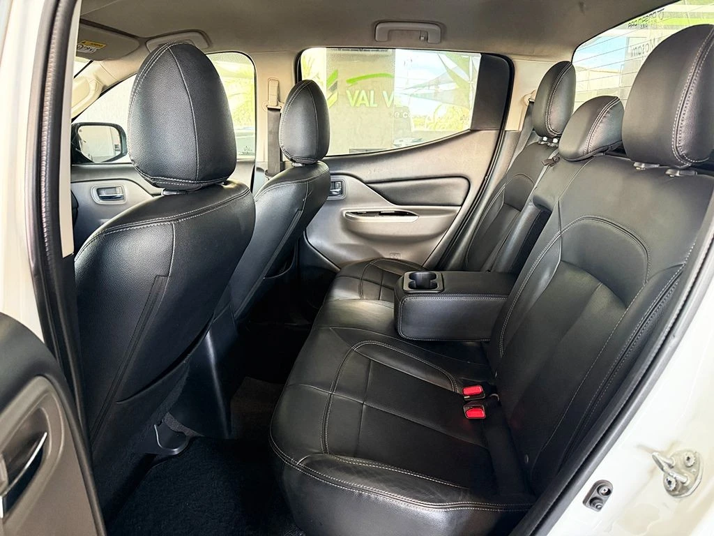 MITSUBISHI L200 TRITON